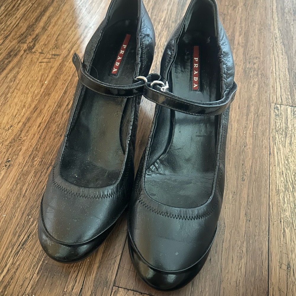 Prada Black Leather Mary Jane Heels - Picture 2 of 14